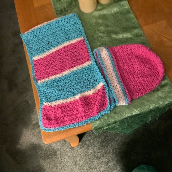 Scarf and Hat Set - Picture 2 of 4